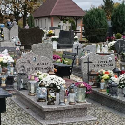 02.11.2022 r. - Dzień Zaduszny na cmentarzu w Przewozie