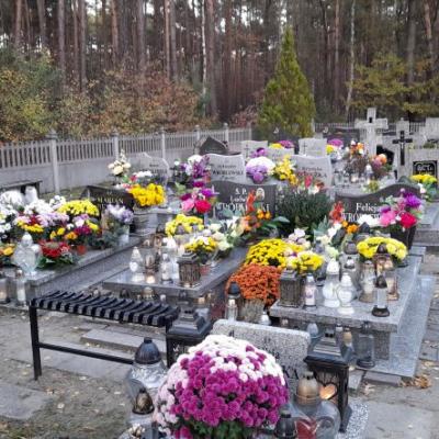 02.11.2022 r. - Cmentarz w Dobrochowie