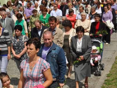 52