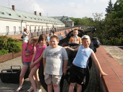 08