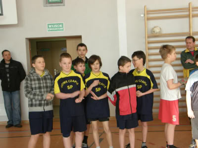 09