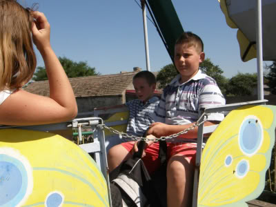 OLYMPUS DIGITAL CAMERA