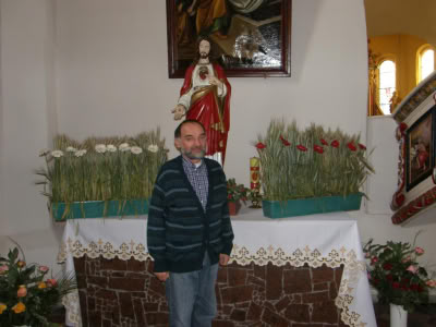 09